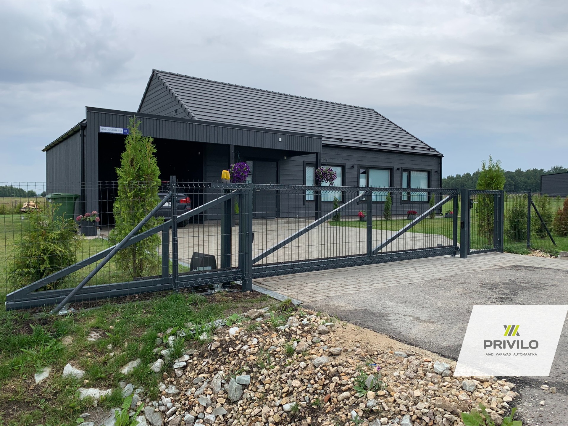 Automaatikaga liugvärav Tartumaal – Privilo