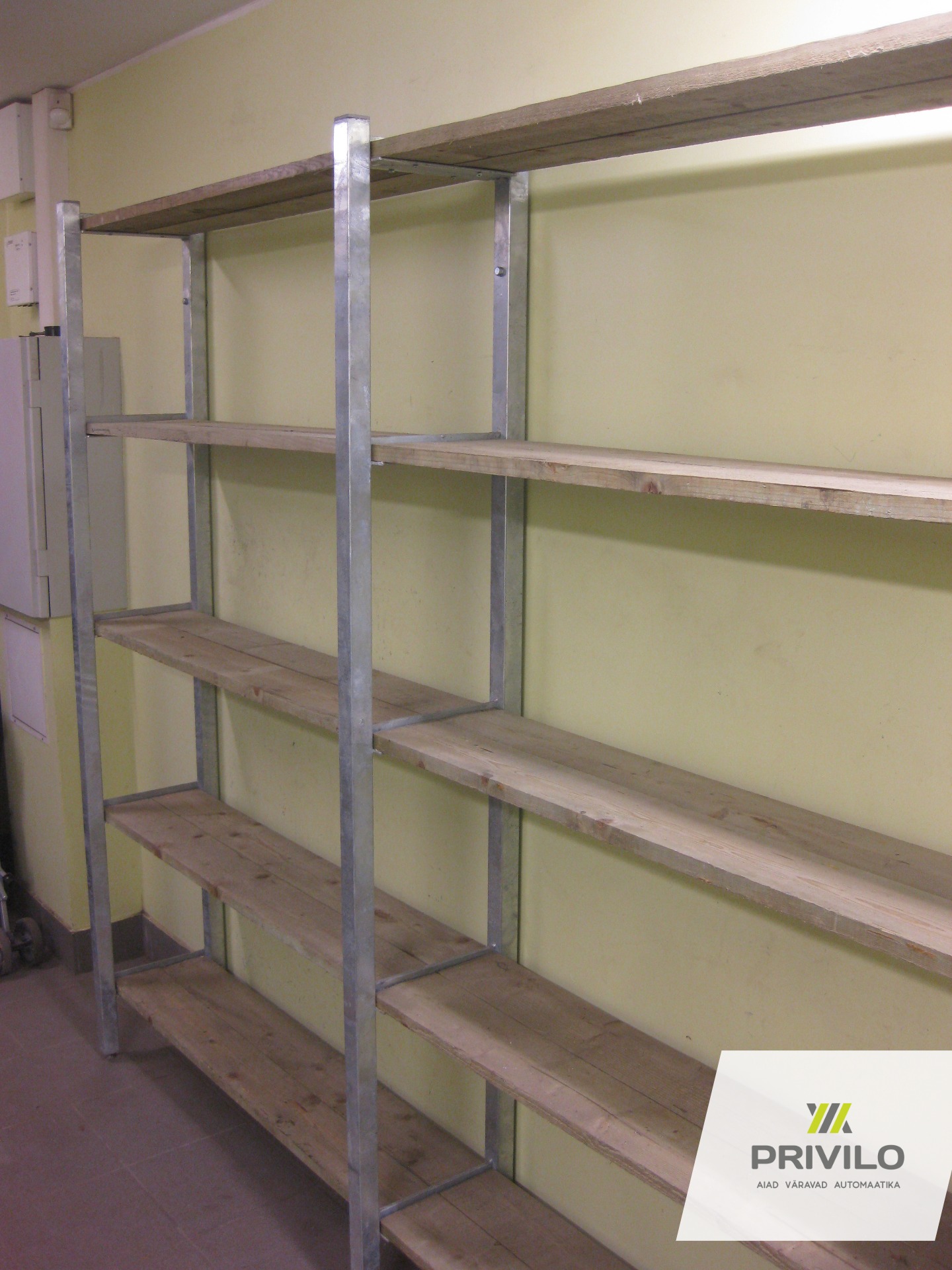 Garaažiriiul. Metallriiul., Metallitööd, Tartu, pilt 2 – Privilo