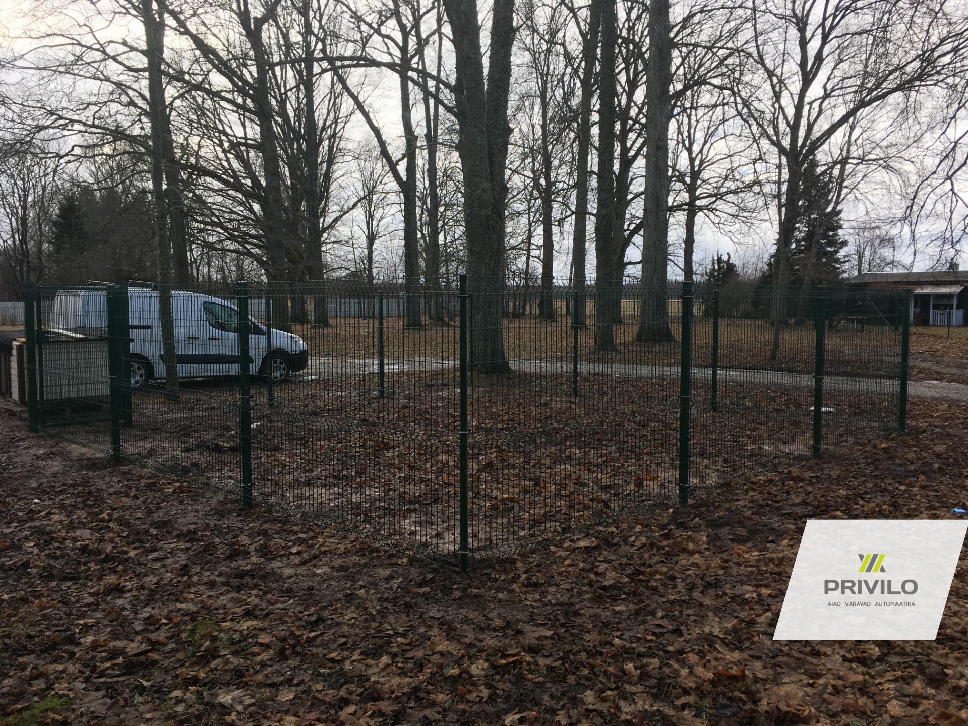 Koeraaedik aiapaneelidest – Privilo