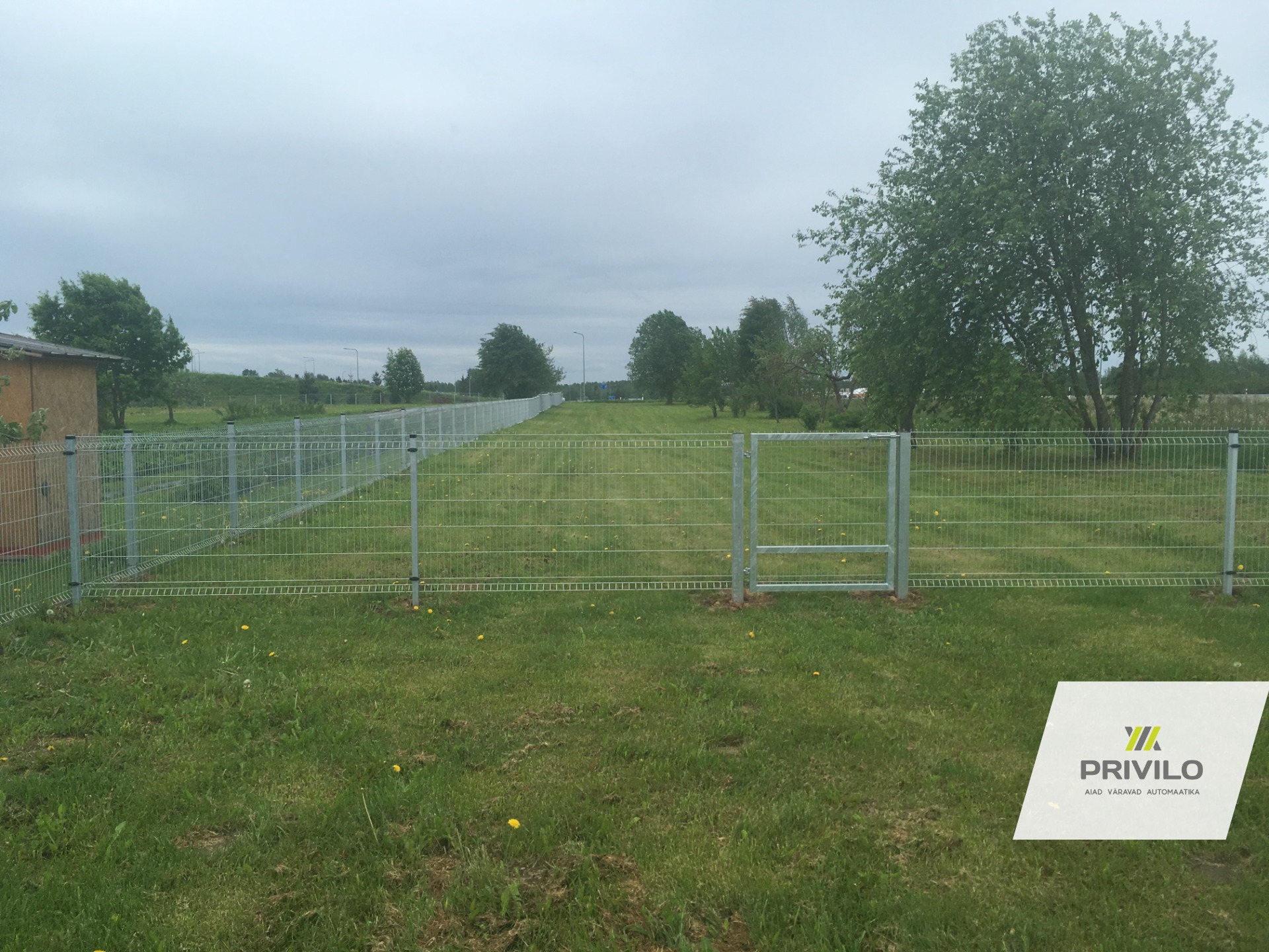 Paneelaed. Tiibvärav. Jalgvärav. Kombineeritud värav., Jalgväravad, Tiibväravad, Tartumaa, pilt 3 – Privilo