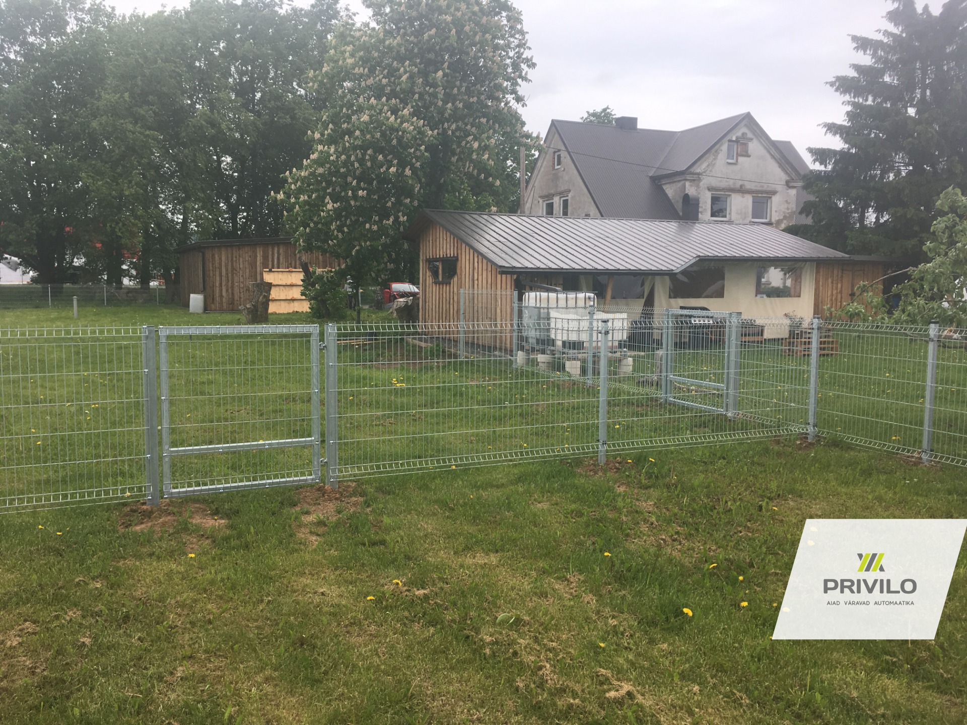 Paneelaed. Tiibvärav. Jalgvärav. Kombineeritud värav., Jalgväravad, Tiibväravad, Tartumaa, pilt 4 – Privilo