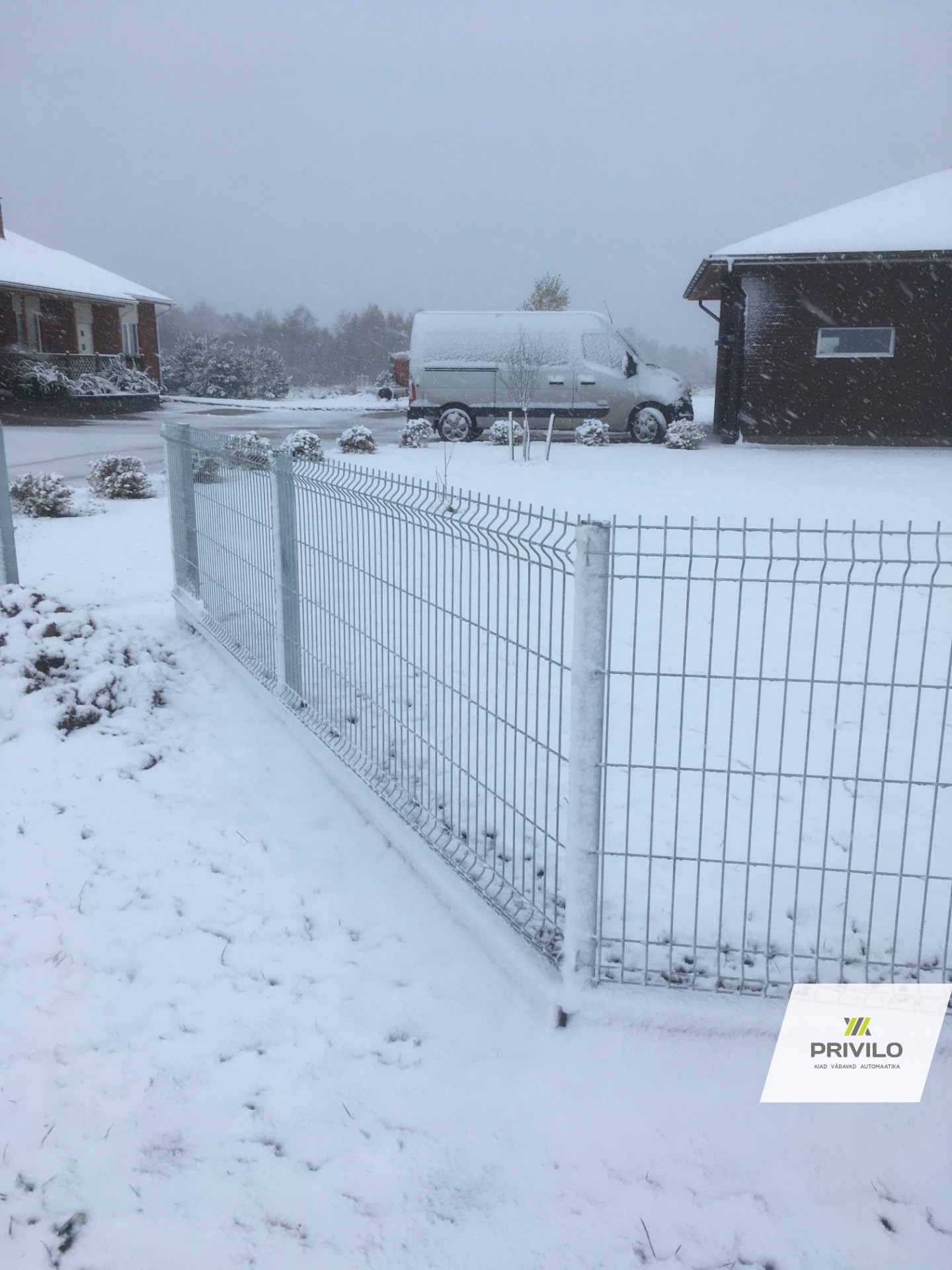 Paneelaed, betoonsokkel., Paneelaiad, Tartumaa, pilt 3 – Privilo