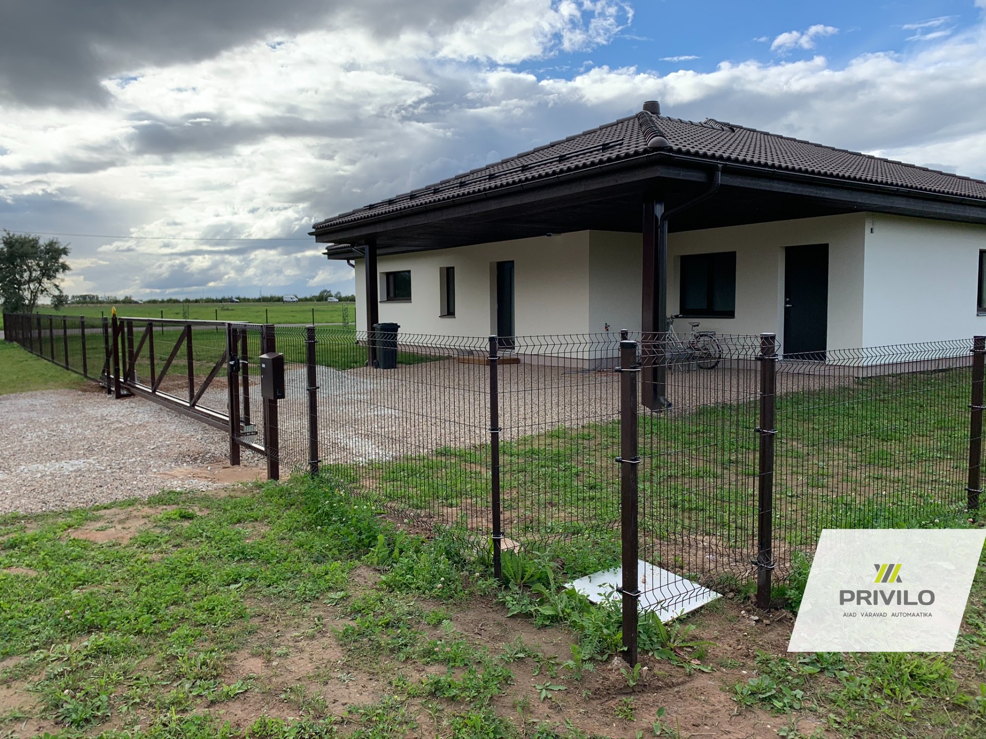 Liugvärav. Jalgvärav. Paneelaed., Paneelaiad, Liugväravad, Jalgväravad, Tartumaa, pilt 3 – Privilo