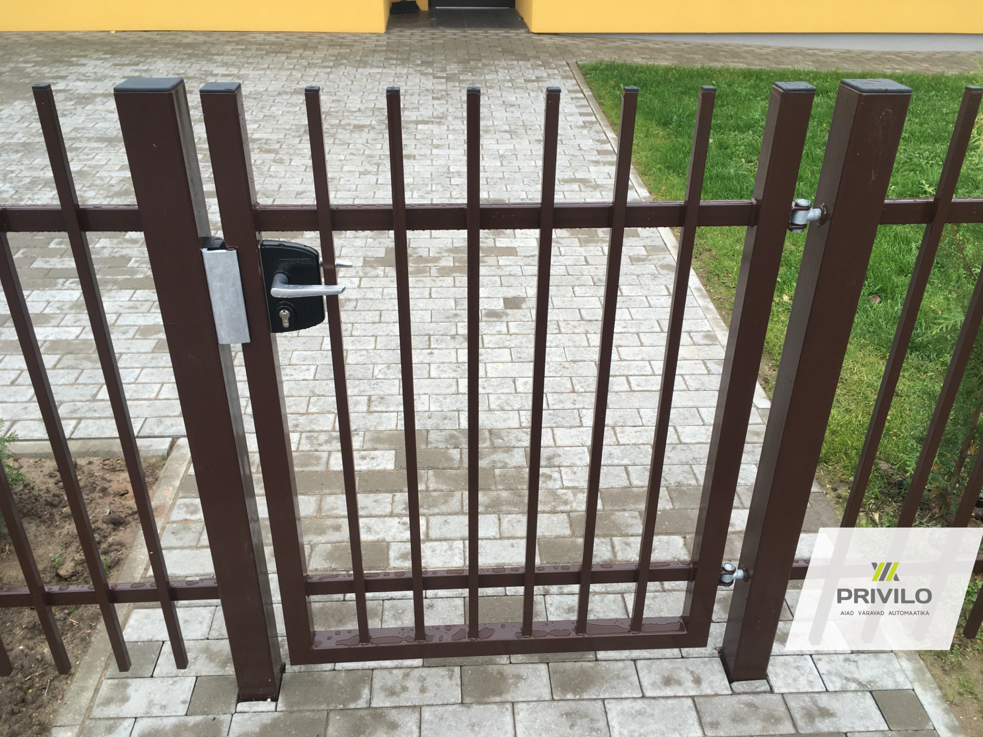 Varbaed. Paneelaed. Automaatikaga liugvärav., Paneelaiad, Metallaiad, Liugväravad, Tartumaa, pilt 4 – Privilo